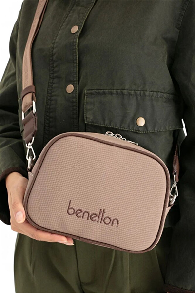 Benetton Logo Detaylı Kadın Çapraz Askılı Çanta