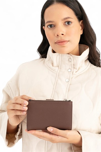 Benetton Logo Detaylı Kadın Portföy & Clutch Çanta