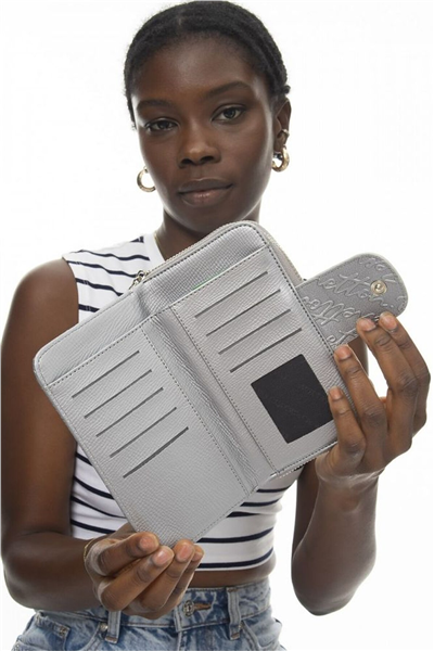 Benetton Logo Detaylı Kadın Portföy & Clutch Çanta