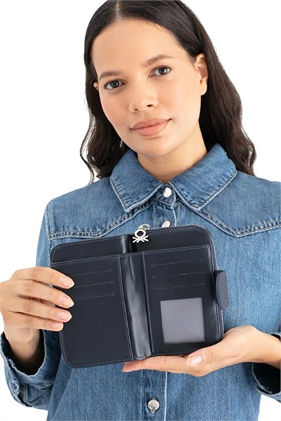 Benetton Logo Detaylı Kadın Portföy & Clutch Çanta
