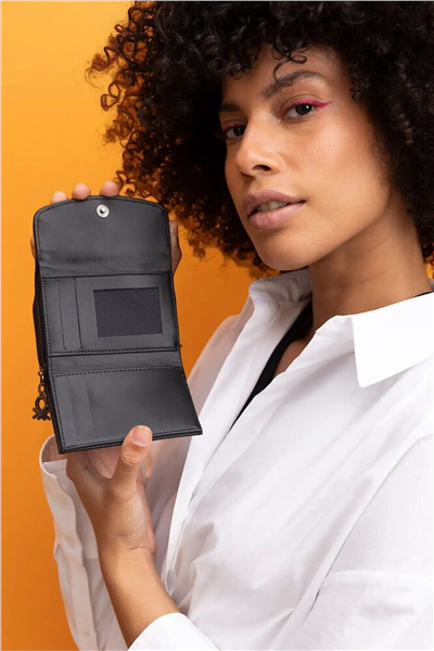Benetton Logo Detaylı Kadın Portföy & Clutch Çanta