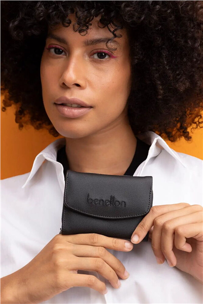 Benetton Logo Detaylı Kadın Portföy & Clutch Çanta