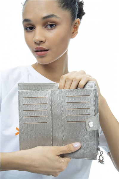 Benetton Logo Detaylı Kadın Portföy & Clutch Çanta