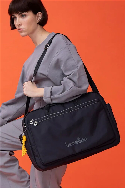 Benetton Logo Detaylı Unisex Seyahat Çantası