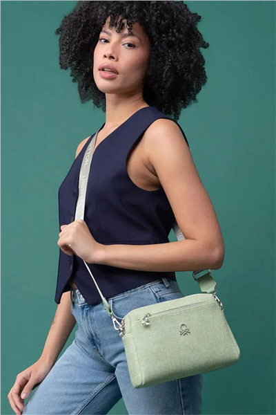 Benetton Monogram Kadın Çapraz Askılı Çanta