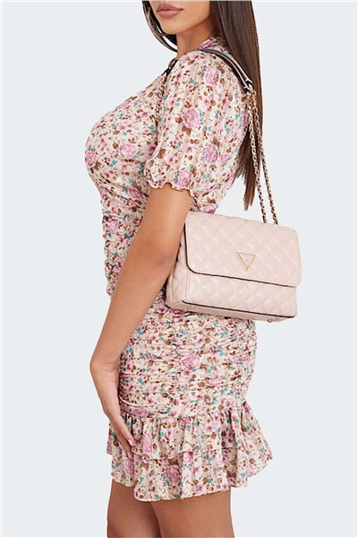 Guess Giully Kadın Çapraz Askılı Çanta