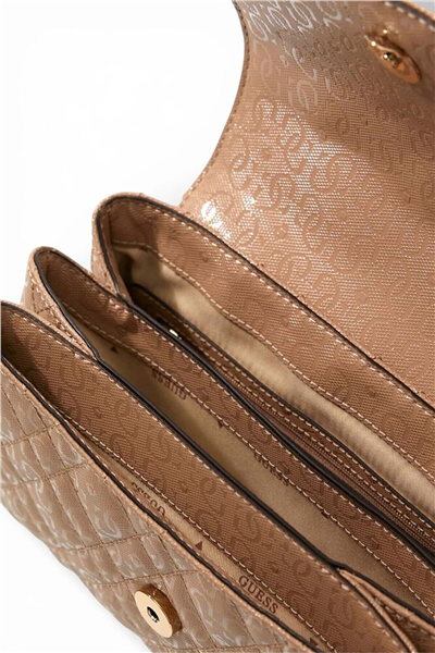 Guess Isemay Kadın Çapraz Askılı Çanta
