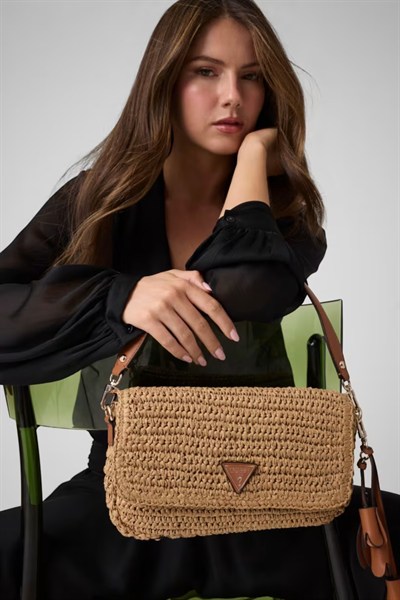 Guess Ofelia Kadın Omuz Çantası