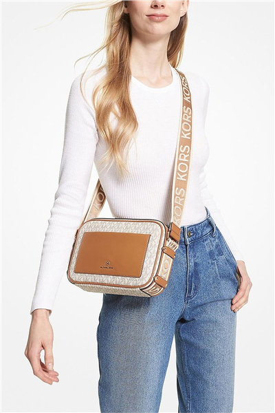 Michael Kors Logo Detaylı Kadın Çapraz Askılı Çanta