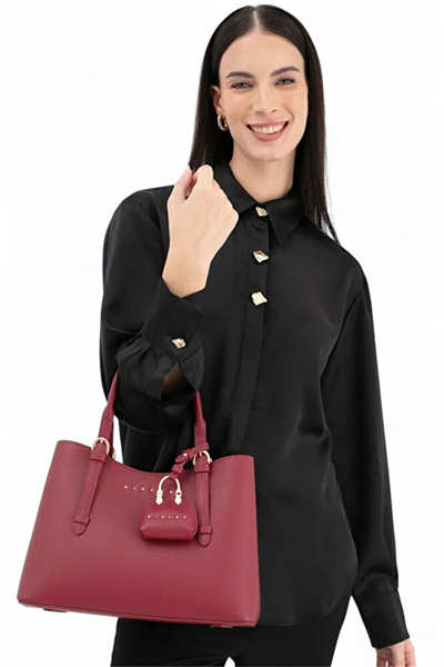 Sisley Logo Detaylı Kadın El Çantası