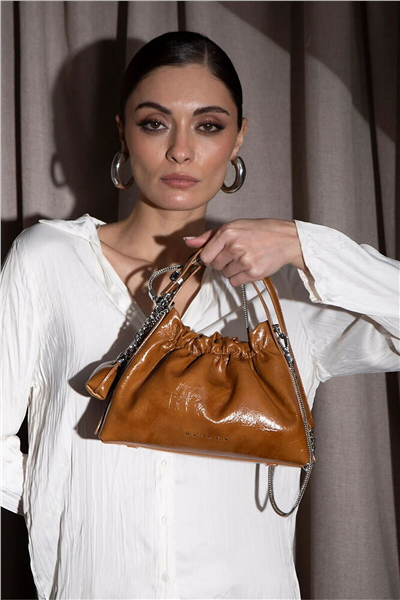 Sisley Logo Detaylı Kadın El Çantası