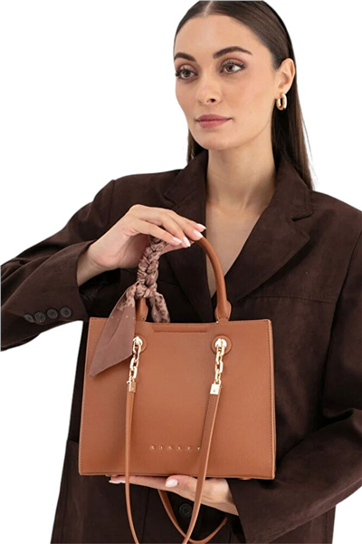 Sisley Logo Detaylı Kadın Omuz Çantası