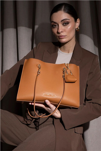 Sisley Logo Detaylı Kadın Omuz Çantası