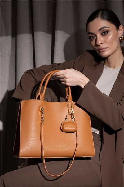 Sisley Logo Detaylı Kadın Omuz Çantası