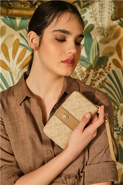 U.S. Polo Assn. Logo Detaylı Kadın Portföy & Clutch Çanta