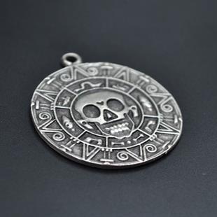Aztec Karayip Korsanları Madalyon Kolye Ucu - Antik Gümüş Kaplama