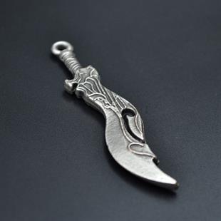 Lol Savaş Kılıcı Kolye Ucu - Antik Gümüş Kaplama