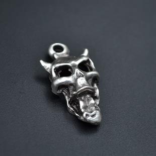 Minimal Diablo - Şeytan Kolye Ucu - Antik Gümüş Kaplama