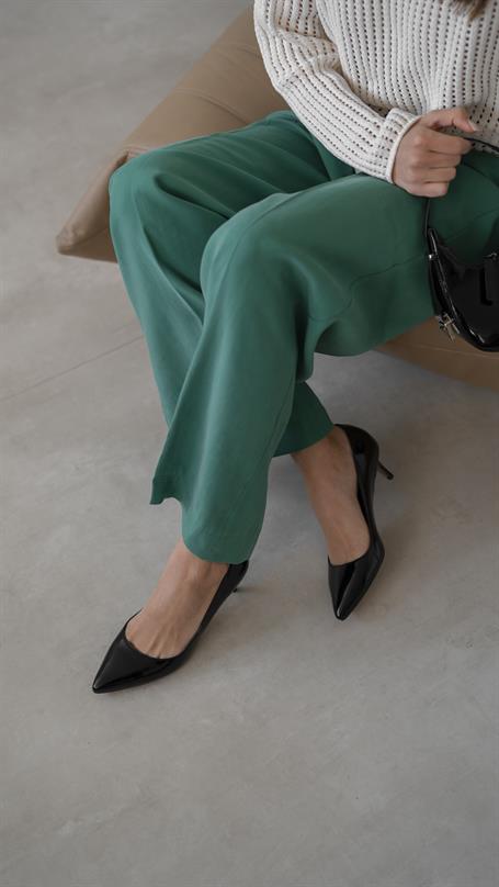 Nell Siyah Rugan Hakiki Deri Kadın Stiletto