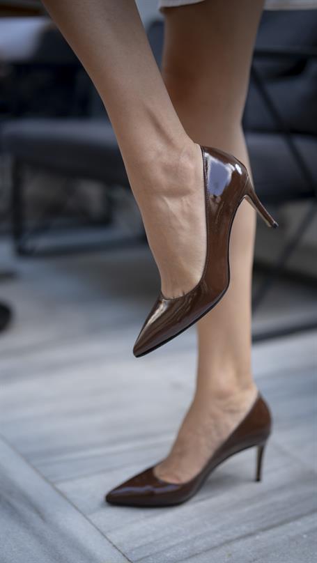 Paprica Kahve Rugan Hakiki Deri Kadın Stiletto