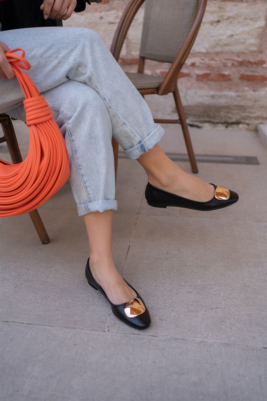 Ciera Siyah   Babet · 4