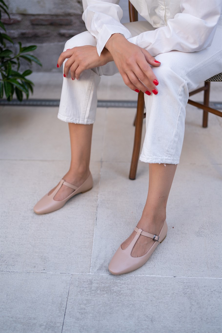 Ely Nude   Babet · 2