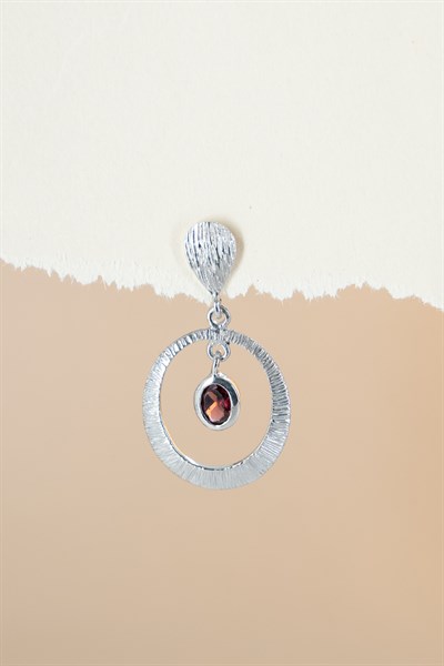 Garnet Taşlı Gümüş Küpe