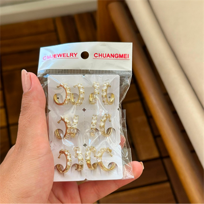 14K CM Küpe