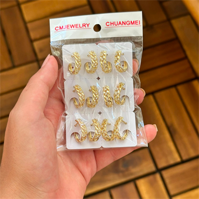 14K CM Küpe