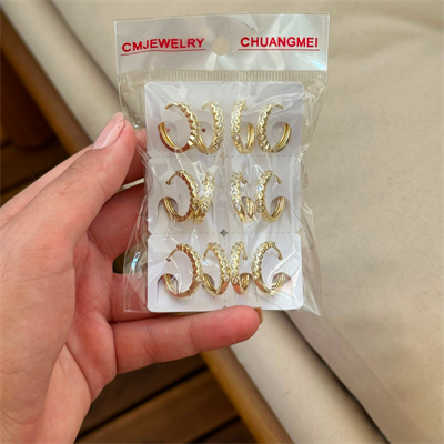 14K CM Küpe