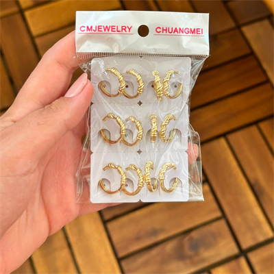14K CM Küpe
