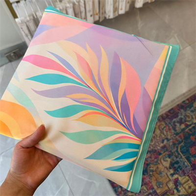 Pastel Yaprak 60X60 İpeksi Fular