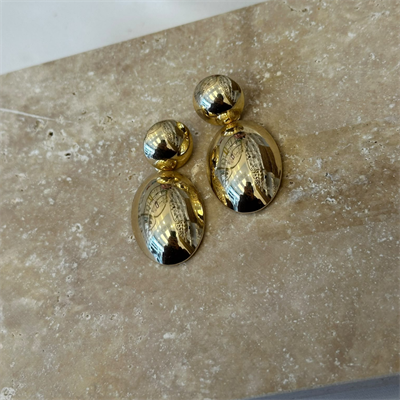Pürüzsüz Bombeli Oval Gold Küpe