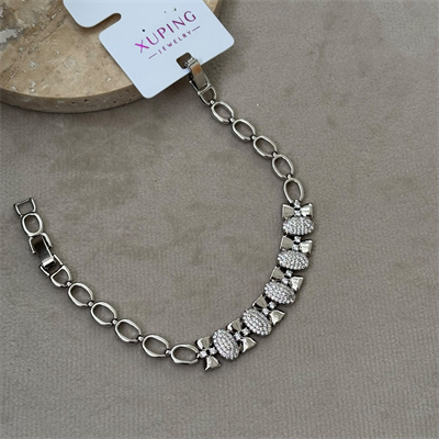 Xuping Zirkon Taşlı Oval Modüllü ve Fiyonk Detaylı Lüks Bileklik