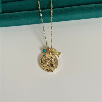 Yüz Motifli Madalyon Charm Kolye