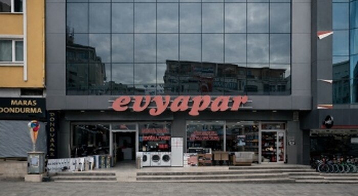 Darıca Şube EVYAPAR mağazası dış görünümü