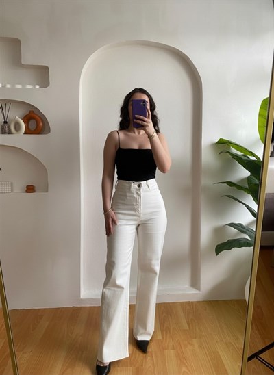 Ekru Dessa Wide Leg Jean