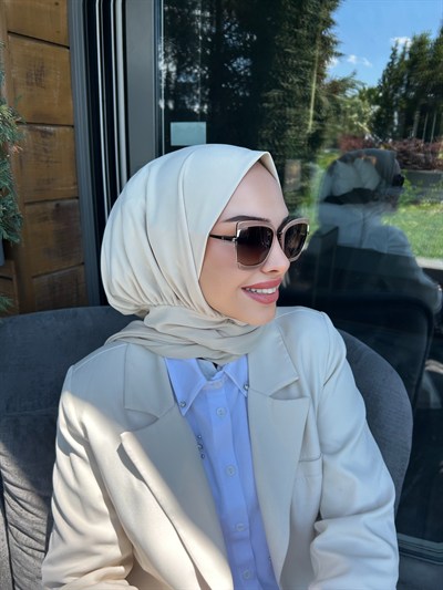 Fildişi Salaş Çıtçıtlı Eşarp
