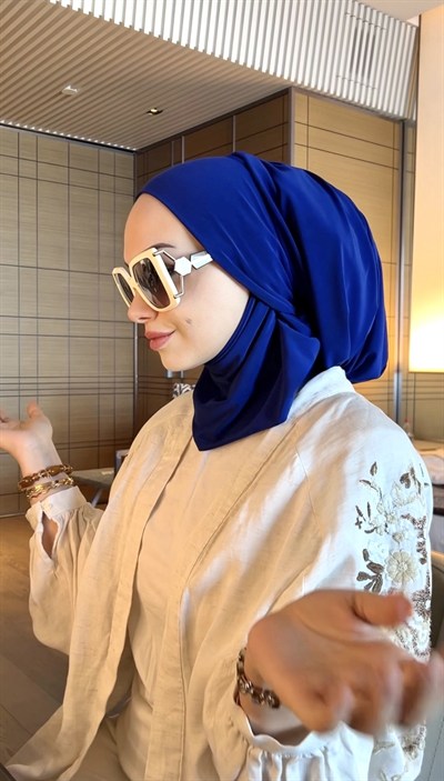Saks Mavisi Salaş Bandanalı Bone