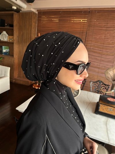 Siyah Brilliant Taşlı Bone