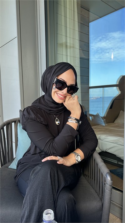 Siyah Büzgülü Multi Hijab