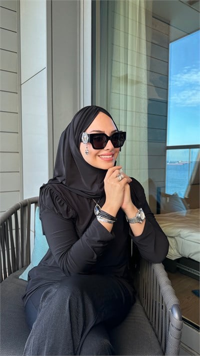 Siyah Büzgülü Multi Hijab