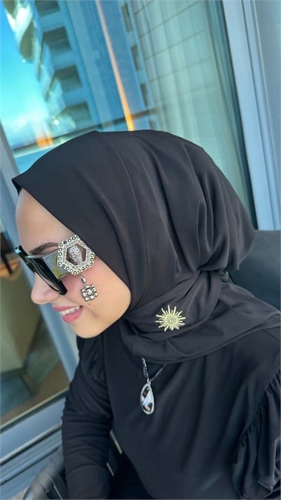 Siyah Çıtçıtlı Hijab Şal