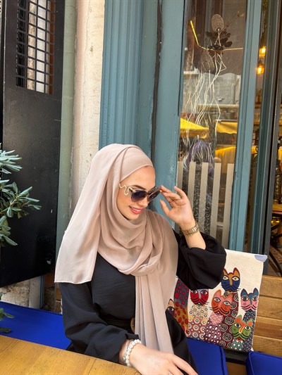 Taş Rengi Önü Düz Elegant Boneşal