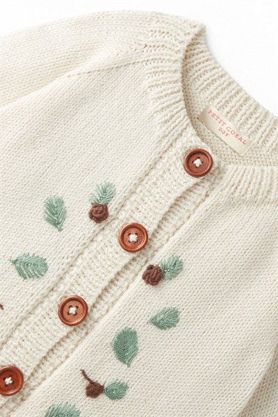 Yaprak İşlemeli Hırka