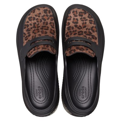 CROCS STOMP LEOPARD LOAFER KADIN TERLİK 210366