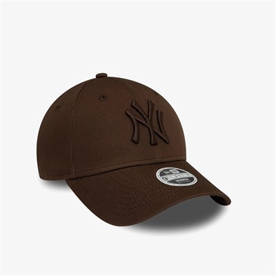 NEW ERA WMNS LGE ESS 9FORTY NEYYAN KAHVERENGİ KADIN ŞAPKA 60471462