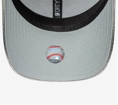 NEW ERA WMNS METALLIC 9FORTY NEYYAN GÜMÜŞ KADIN ŞAPKA 60758957