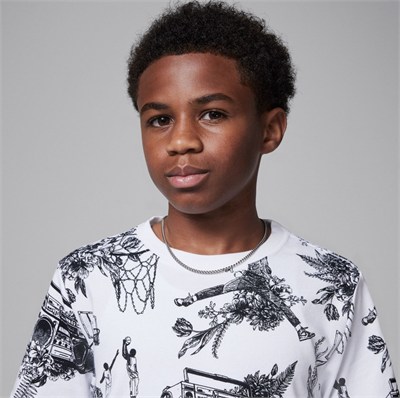 NIKE JORDAN SPORTS SKETCH SS TEE ERKEK ÇOCUK TİŞÖRT