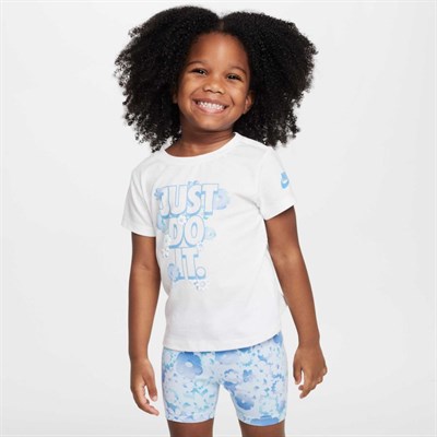 NIKE NKG FLOW-RAL RINGLET GRAPHIC TEE KIZ ÇOCUK TİŞÖRT